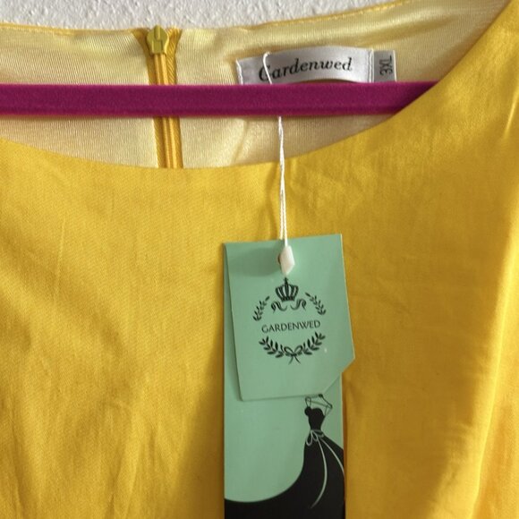 New Pin Up Style - Picture 3 of 3